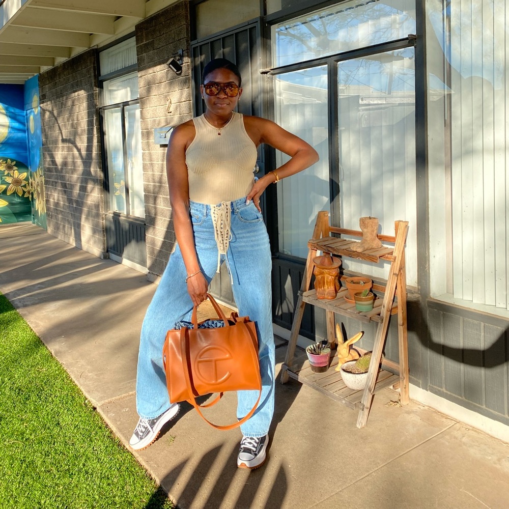 Light blue wash, straight leg jeans